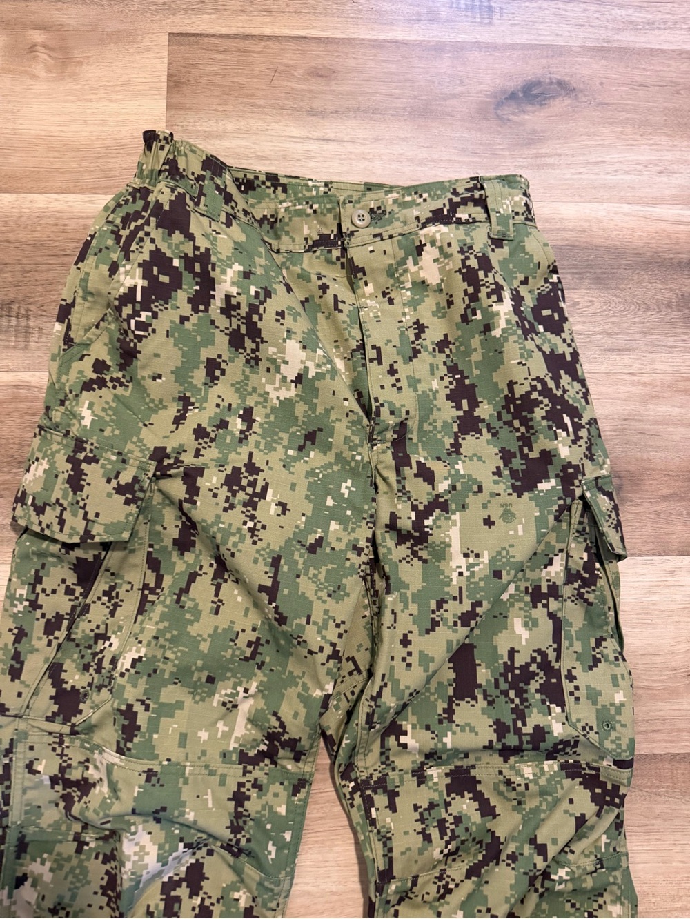 U.S. Navy Pants Working Uniform Type III Medium Tall NWU Seals Military Camo - Picture 5 of 9